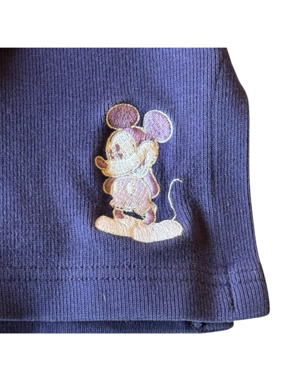 Disney Store Women's Long Sleeve Top Size M Purple Mickey Mouse Embroidered 90s - Picture 3 of 9